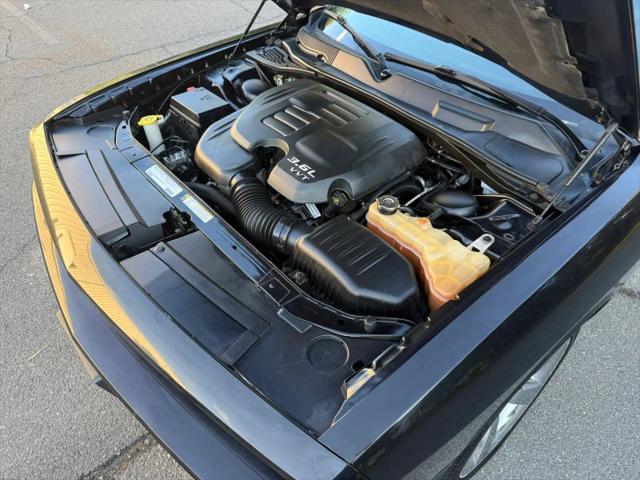 2011 Dodge Challenger Base