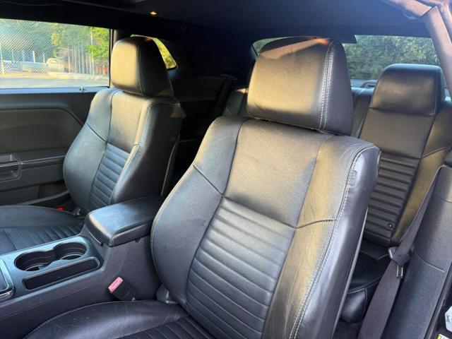 2011 Dodge Challenger Base