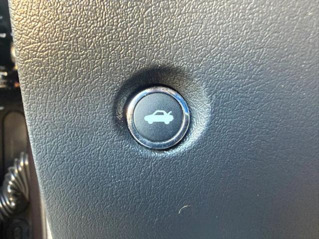 2011 Dodge Challenger Base