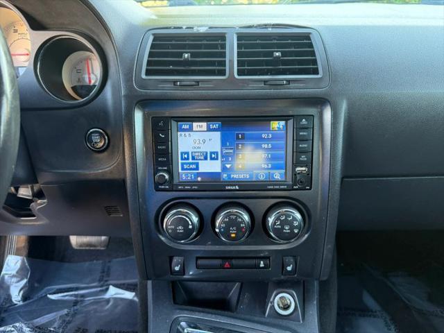 2011 Dodge Challenger Base