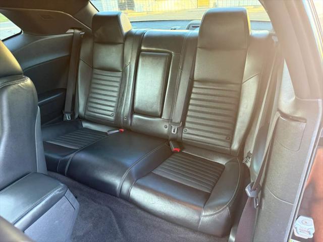 2011 Dodge Challenger Base