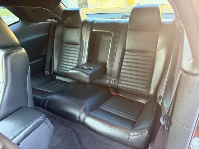 2011 Dodge Challenger Base