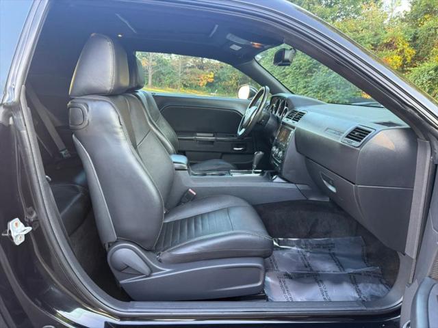 2011 Dodge Challenger Base