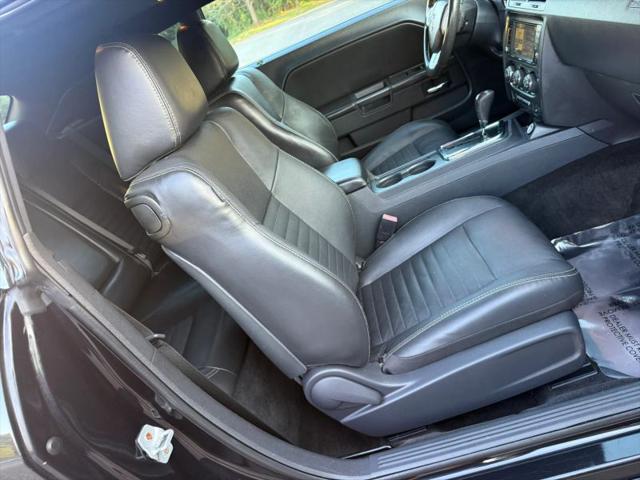 2011 Dodge Challenger Base