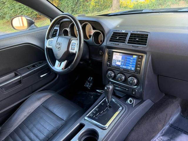 2011 Dodge Challenger Base