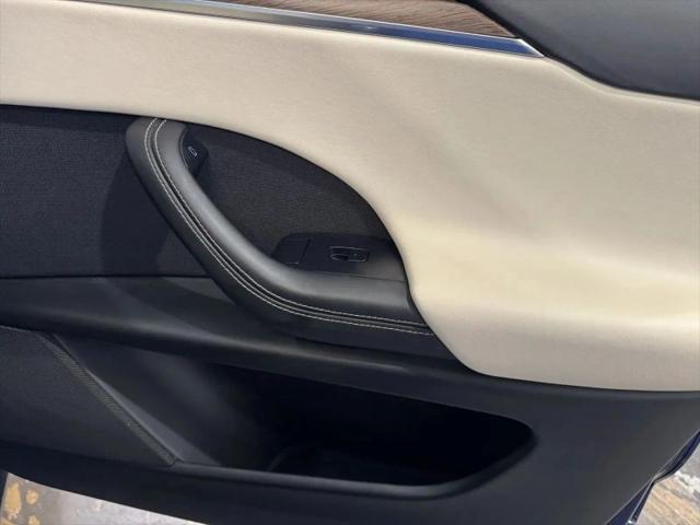 2023 Tesla Model X Base