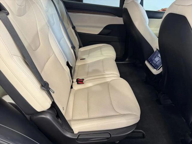 2023 Tesla Model X Base