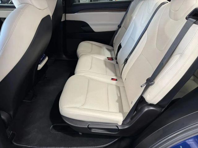 2023 Tesla Model X Base