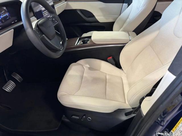 2023 Tesla Model X Base