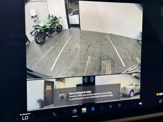 2023 Tesla Model X Base