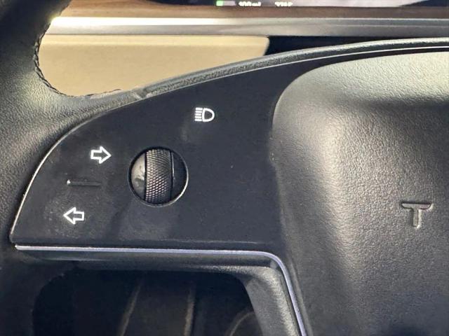2023 Tesla Model X Base