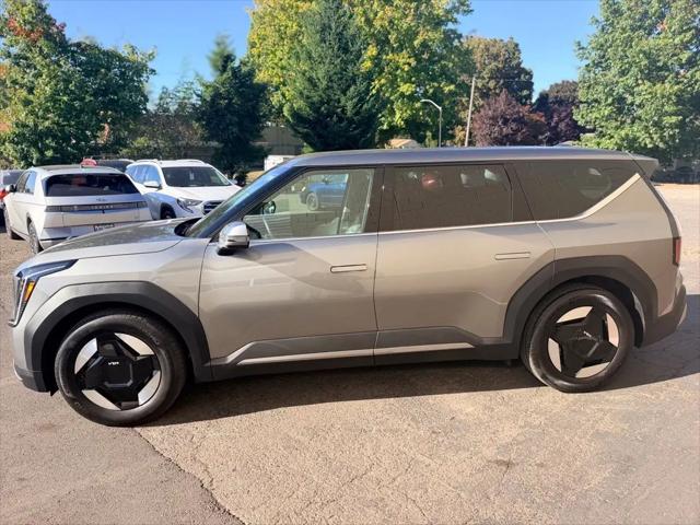 2024 Kia EV9 Light Long Range