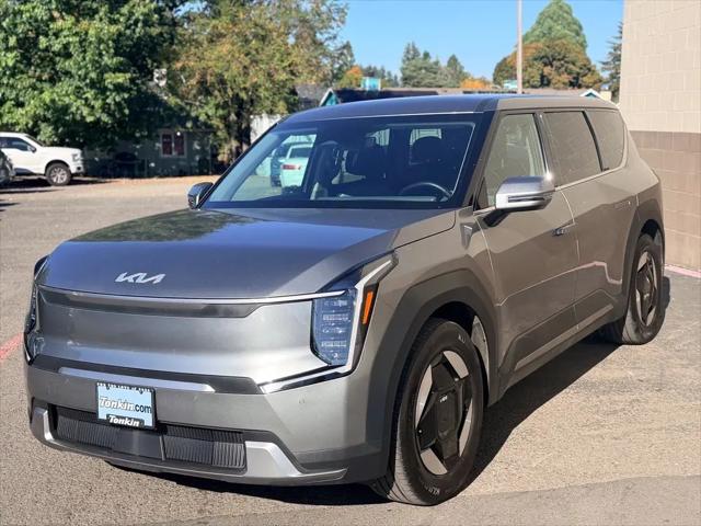 2024 Kia EV9 Light Long Range