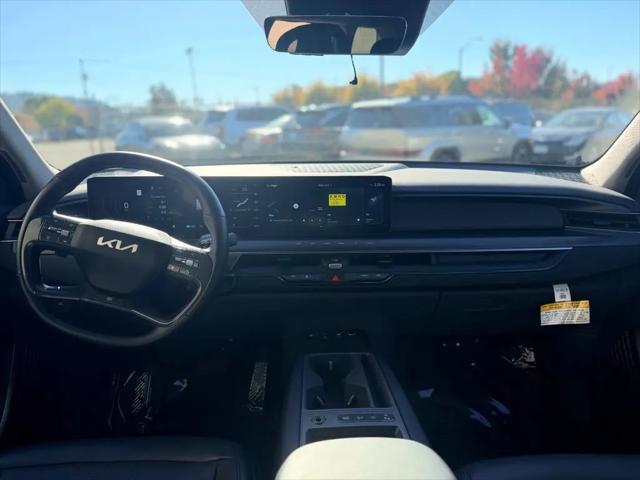 2024 Kia EV9 Light Long Range