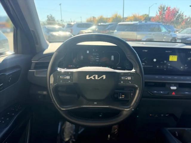 2024 Kia EV9 Light Long Range