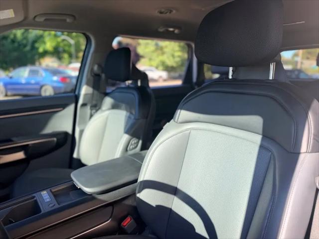 2024 Kia EV9 Light Long Range
