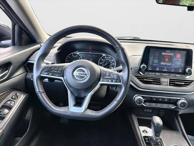 2022 Nissan Altima SR FWD