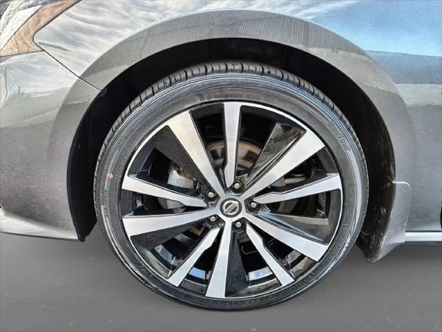 2022 Nissan Altima SR FWD