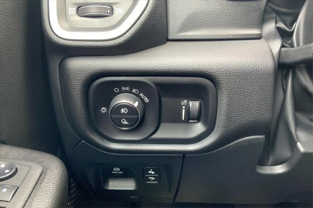 2023 Ram 1500 Big Horn Crew Cab 4x4 57 Box