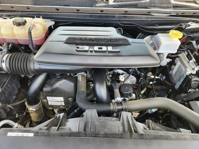2021 Ram 1500 Limited Crew Cab 4x4 57 Box