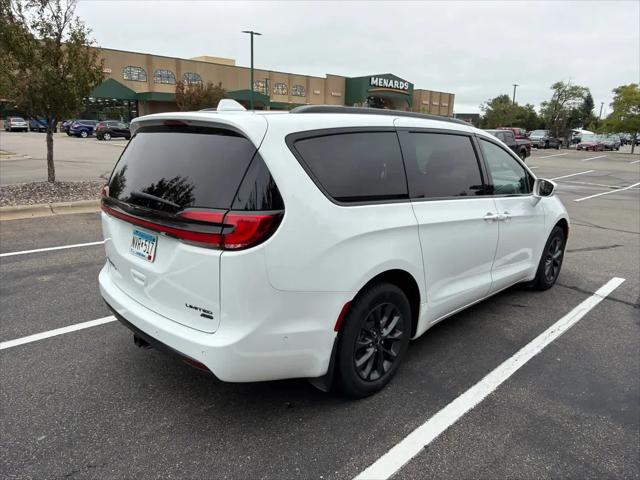 2021 Chrysler Pacifica Limited AWD