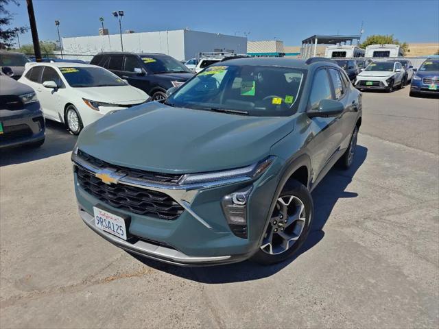 2025 Chevrolet Trax FWD LT