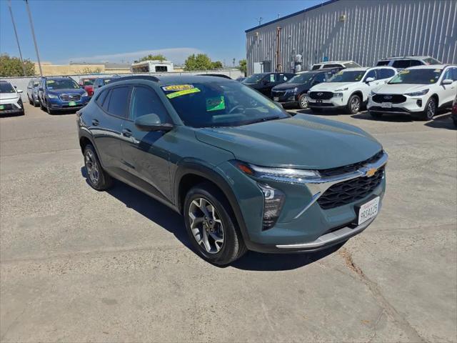 2025 Chevrolet Trax FWD LT