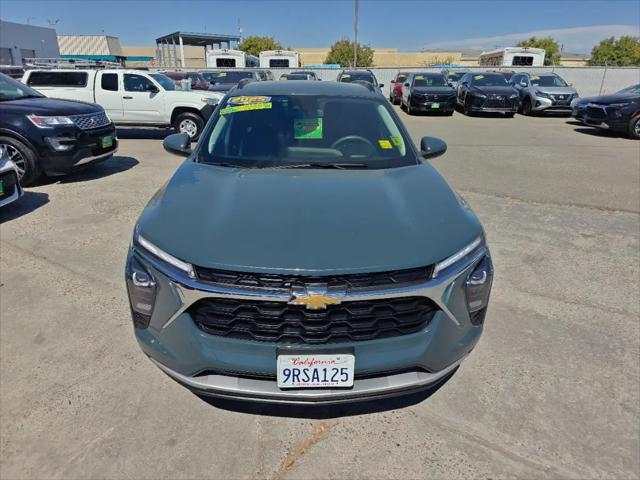 2025 Chevrolet Trax FWD LT