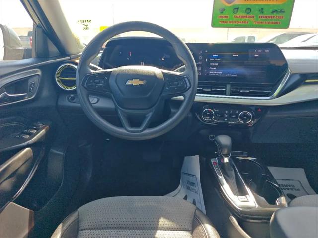 2025 Chevrolet Trax FWD LT