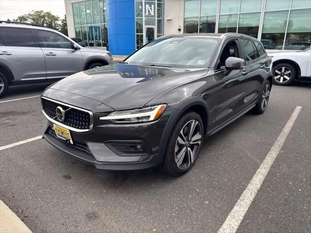 2025 Volvo V60 Cross Country Plus, B5 AWD Gas mild hybrid for sale in Old Bridge, NJ