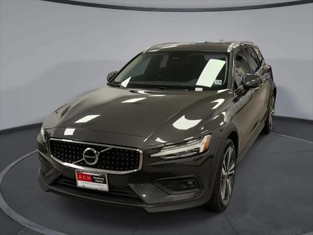 2025 Volvo V60 Cross Country Plus, B5 AWD Gas mild hybrid for sale in Old Bridge, NJ