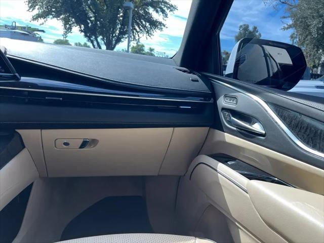 2023 Cadillac Escalade 4WD Premium Luxury