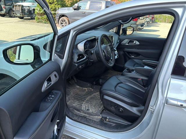 2024 Chrysler Pacifica Touring L AWD