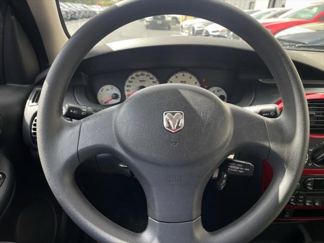 2005 Dodge Neon SXT