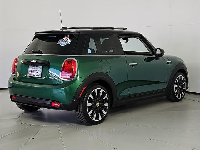 2024 MINI SE Hardtop Cooper