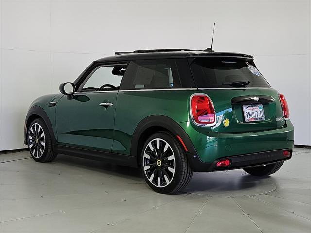 2024 MINI SE Hardtop Cooper