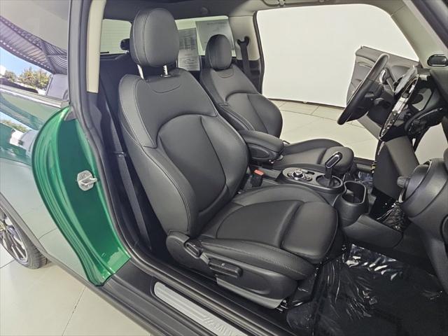 2024 MINI SE Hardtop Cooper