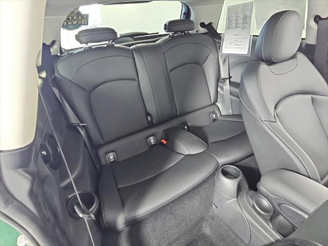 2024 MINI SE Hardtop Cooper