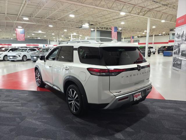 2023 Nissan Pathfinder Platinum 4WD