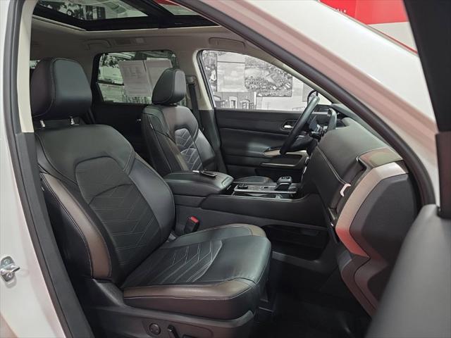 2023 Nissan Pathfinder Platinum 4WD