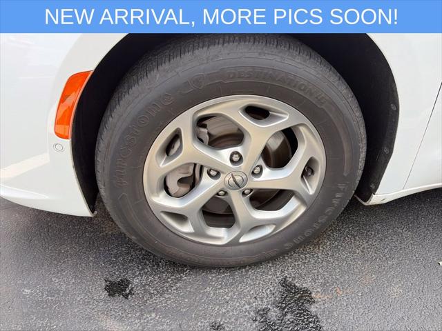 2022 Chrysler Pacifica Limited AWD