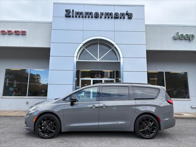 2025 Chrysler Pacifica Limited for sale in Sunbury, PA