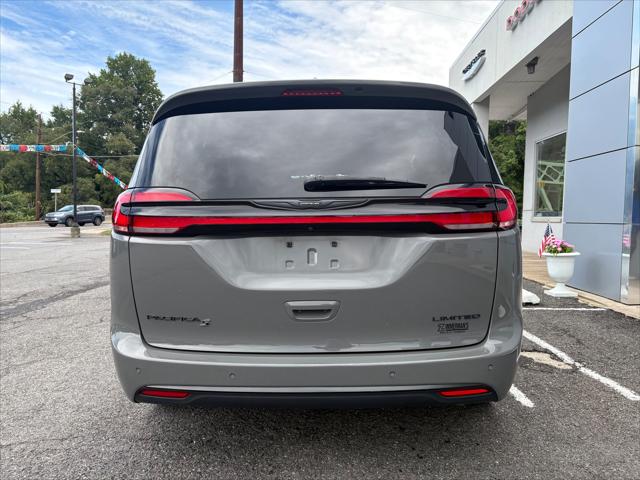 2025 Chrysler Pacifica Limited