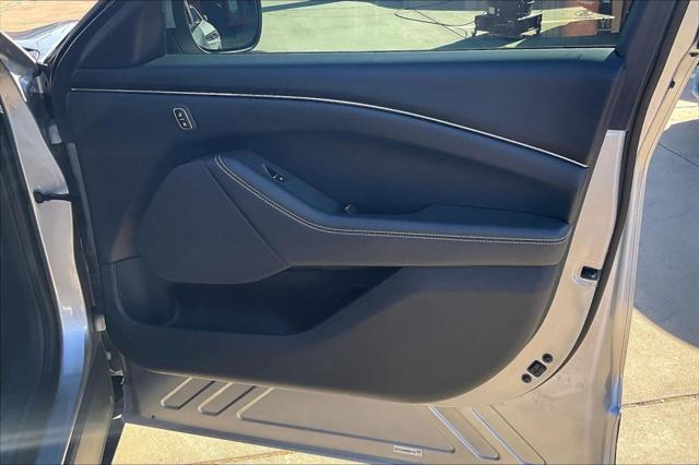 2021 Ford Mustang Mach-E Select