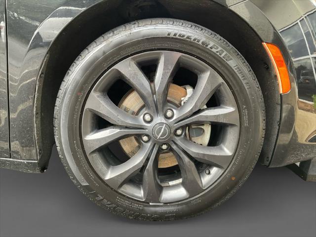 2020 Chrysler Pacifica Touring L Plus