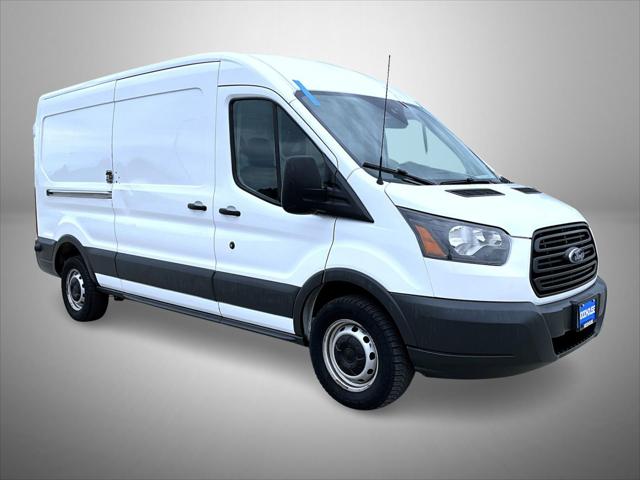 2017 Ford Transit Base