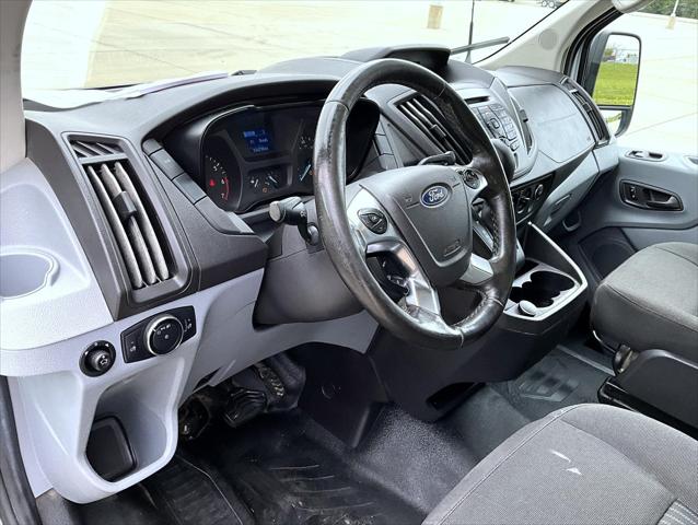 2017 Ford Transit Base