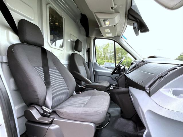 2017 Ford Transit Base