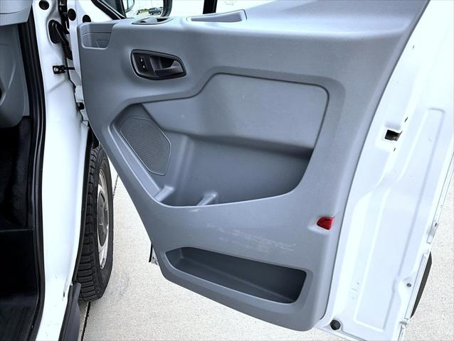 2017 Ford Transit Base