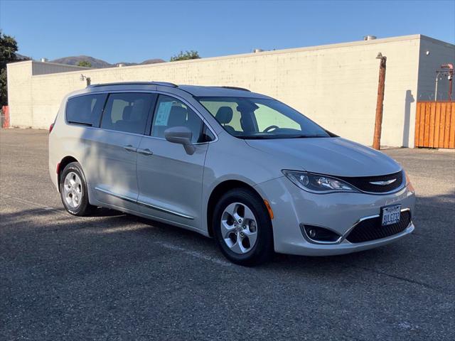 2017 Chrysler Pacifica Touring-L Plus